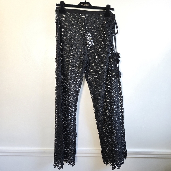 New Trina Turk Chateau Lace Black Swim Beach Pool Cover-Up Pants Medium NWT - Picture 6 of 9